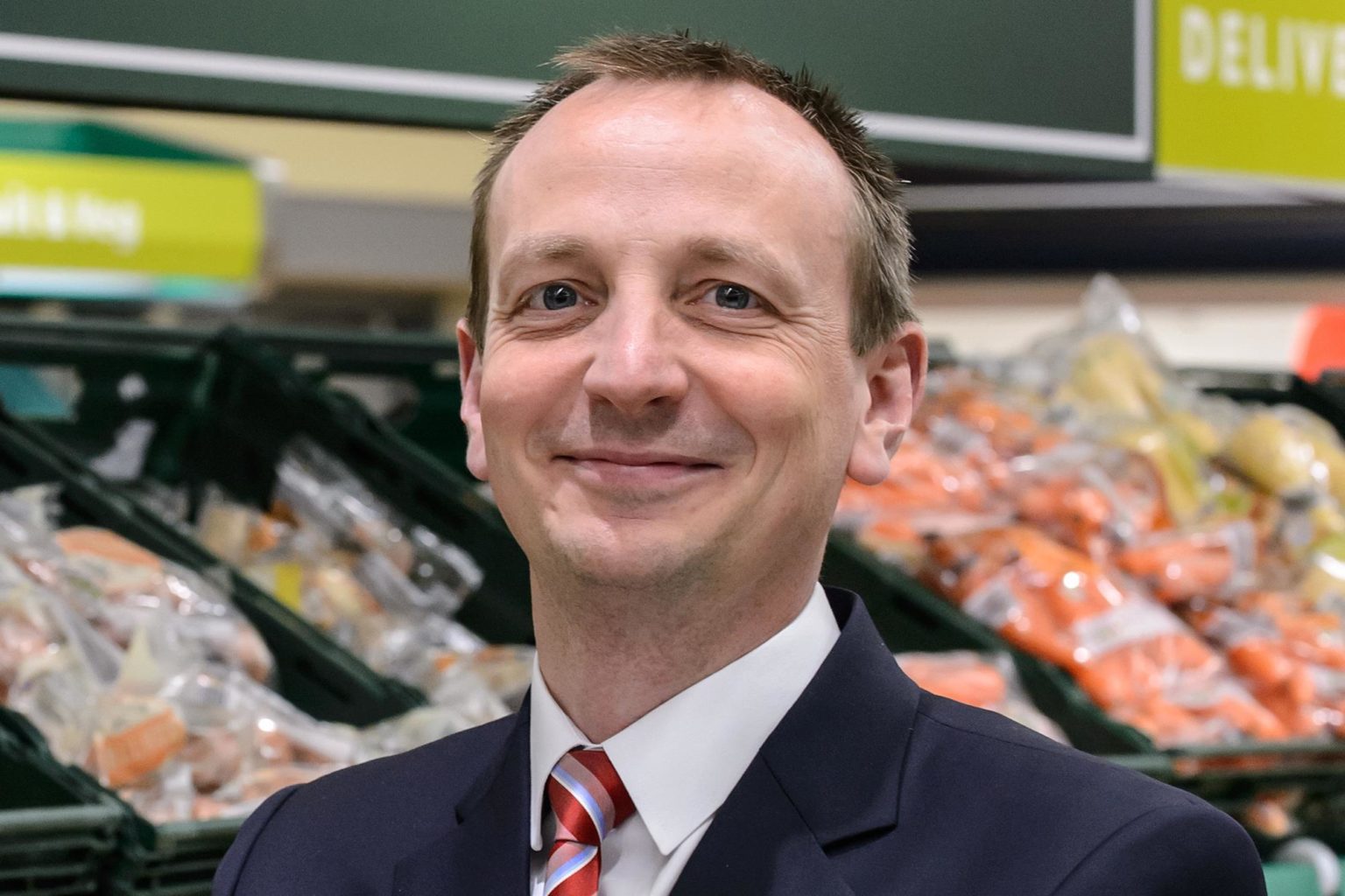 Aldi to take on 4,000 more staff and open 100 new stores London Globe