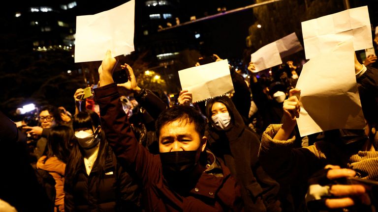 People protesting against COVID restrictions in Beijing